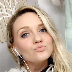 Meet your Posher, Chelsie